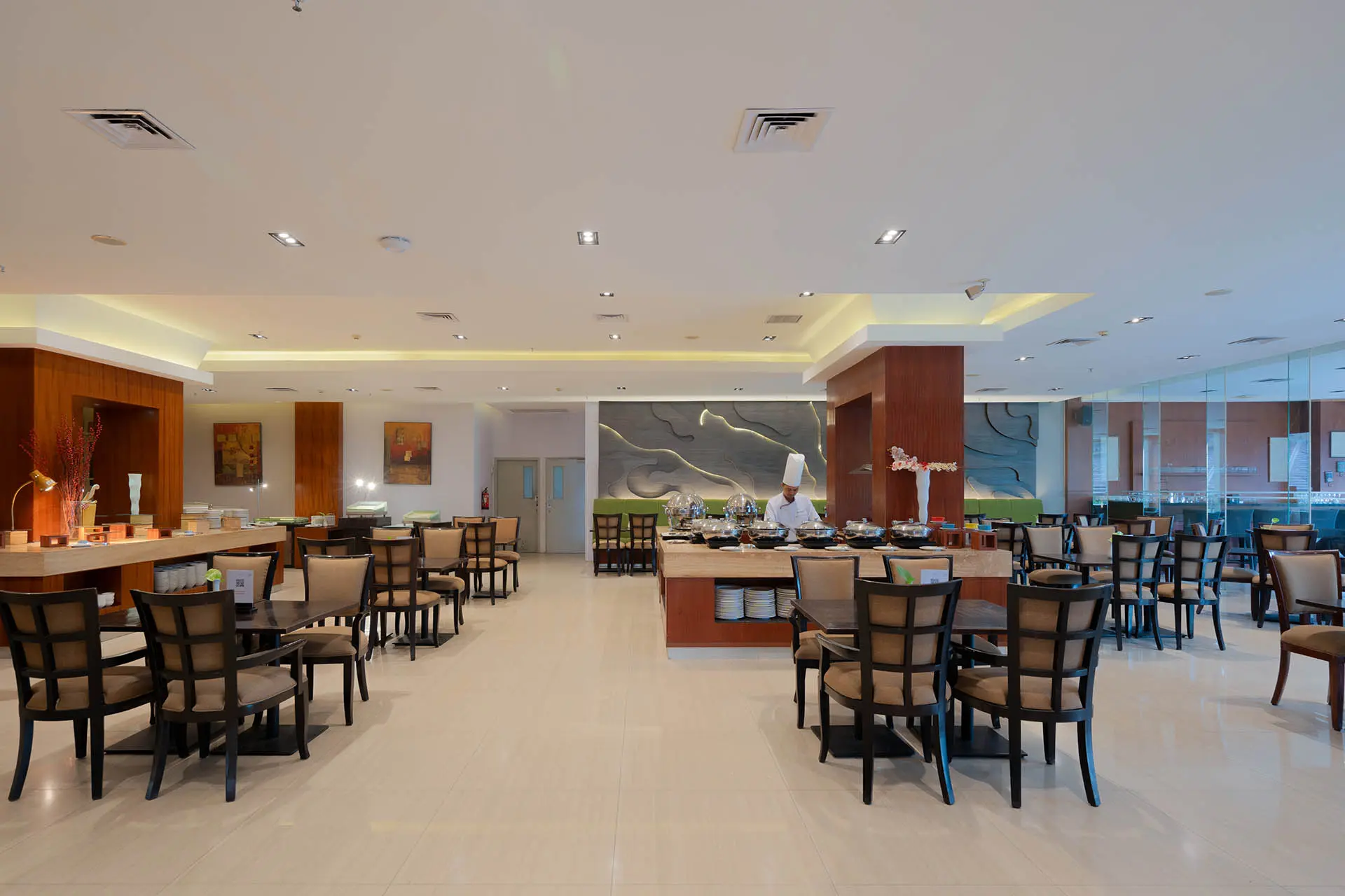The Capital Hotel & Resort Surabaya - Image 3